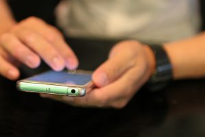 MT4のEAはスマホで設定できるのか